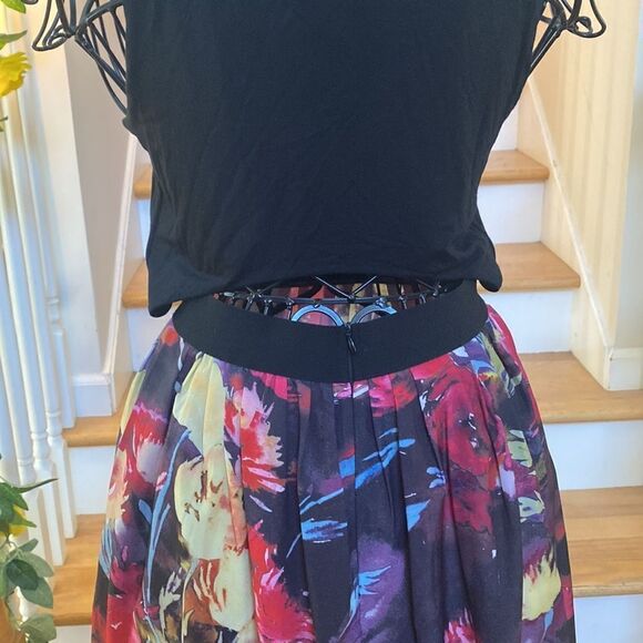 ✨🌸 Felicity & Coco Floral Maxi Dress Lower Back Cut Out and Side Split🌸 - Picture 11 of 16